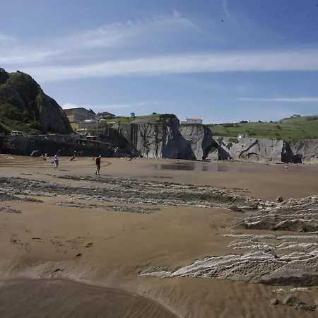 2 Habit, Sala, Terraza, Jardin, Parking Gratis Zumaia