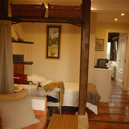 2 Habit, Sala, Terraza, Jardin, Parking Gratis