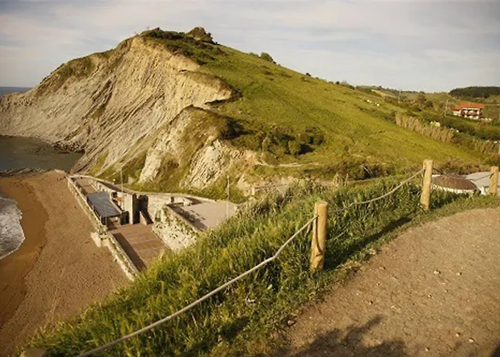 2 Habit, Sala, Terraza, Jardin, Parking Gratis Apartamento