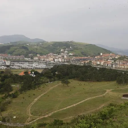 2 Habit, Sala, Terraza, Jardin, Parking Gratis *